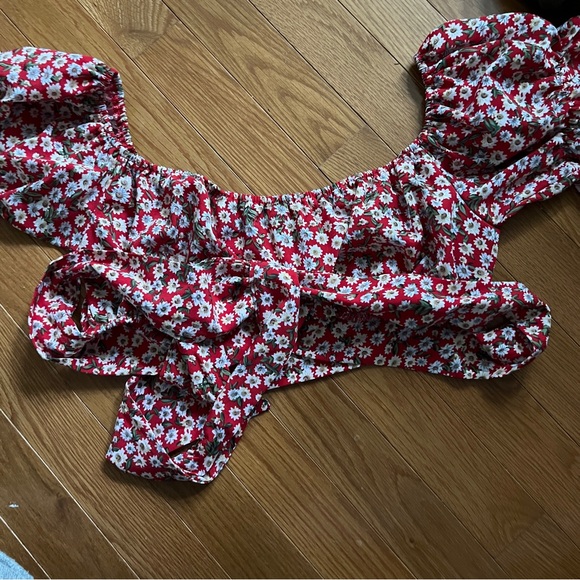 Bundle of SHEIN crop tops - XS or S - Picture 10 of 13